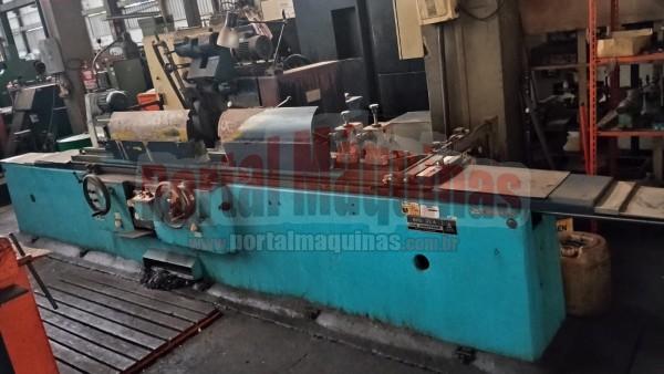 Retificadora cilíndrica marca TOS modelo BHU32A - Portal Máquinas